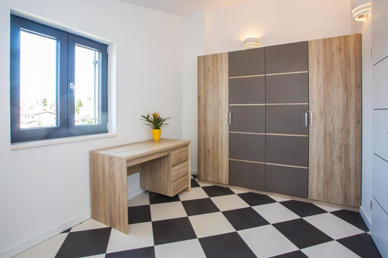 Black & White Apartment Rovinj Exterior photo