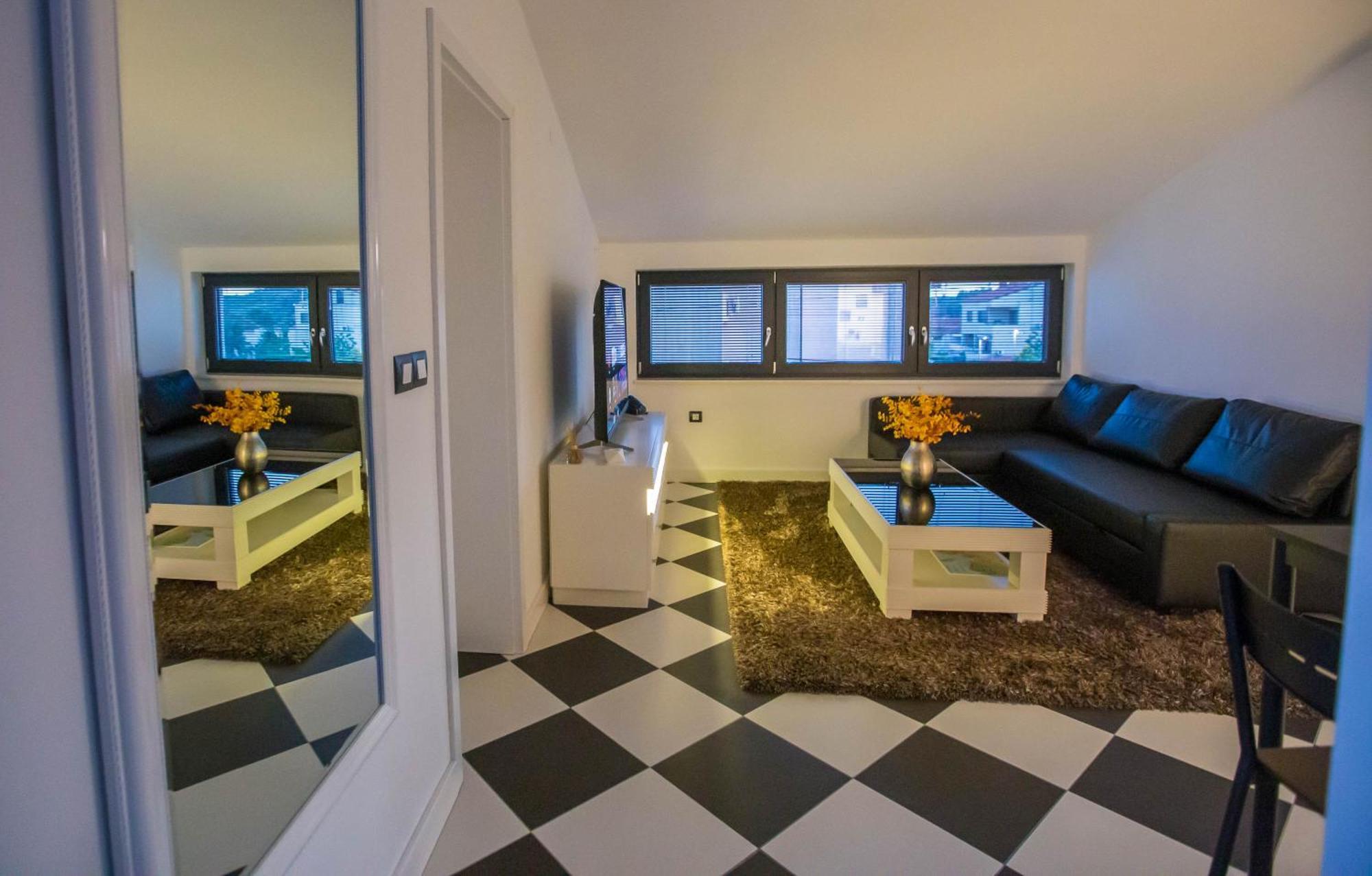 Black & White Apartment Rovinj Exterior photo