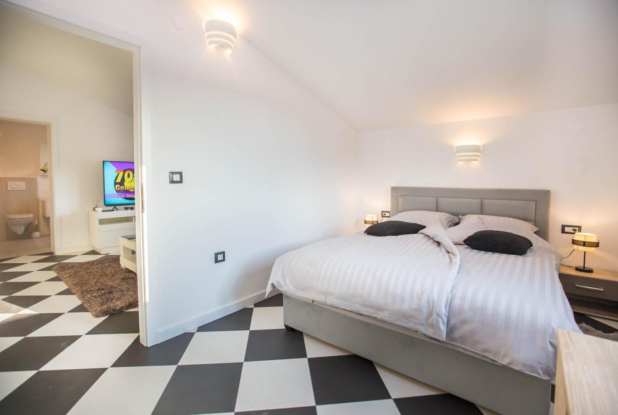 Black & White Apartment Rovinj Exterior photo